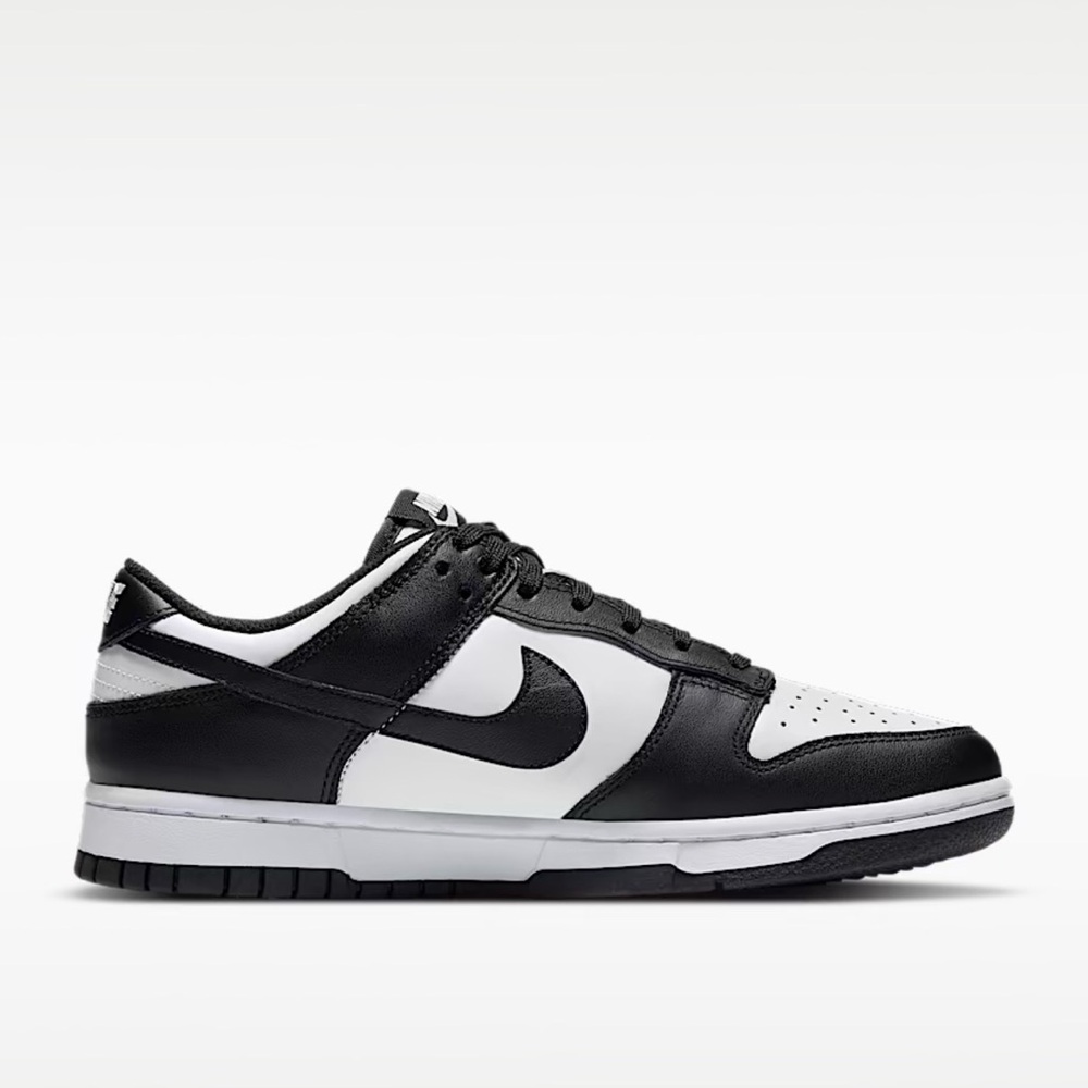 Nike Dunk Low Black and White Panda woman’s 7 Men’s 5.5 NEW